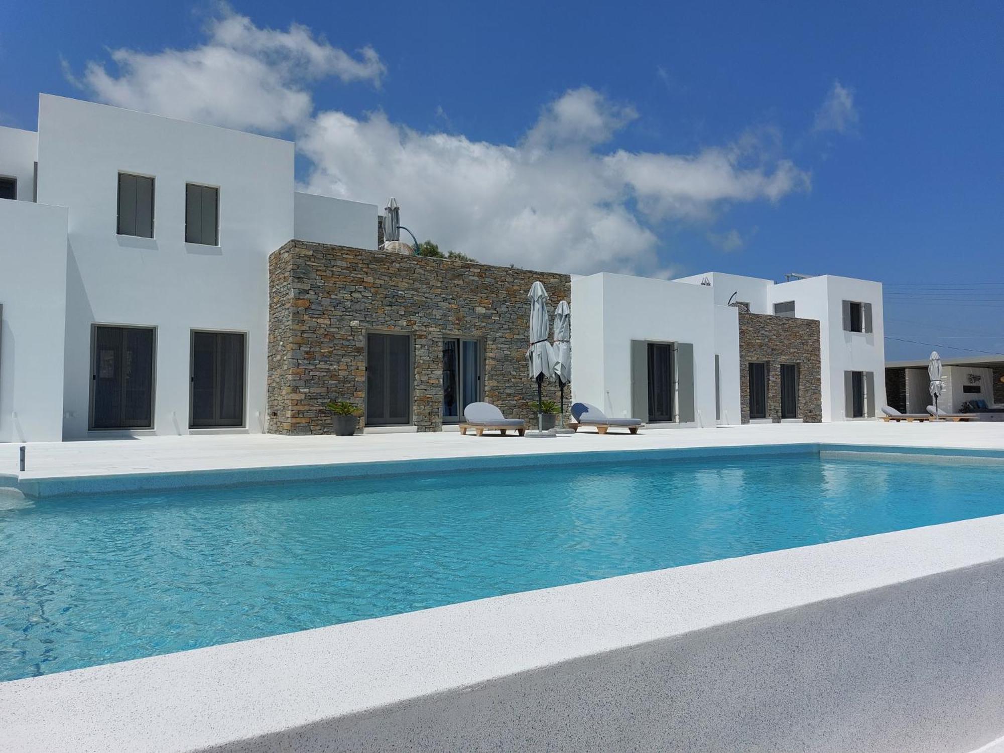 Golden Bay Luxury Villas And Suites Chrisi Akti  Extérieur photo